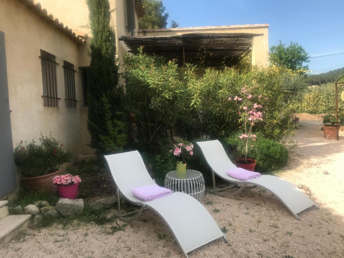 La Petite Garrigue Villa Merindol Exterior photo